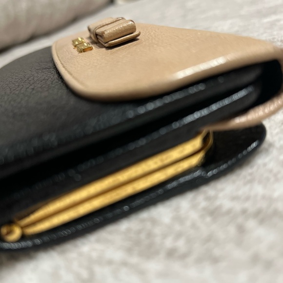 Miu Miu Two-Tone Black and Tan Leather Wallet - Picture 4 of 10